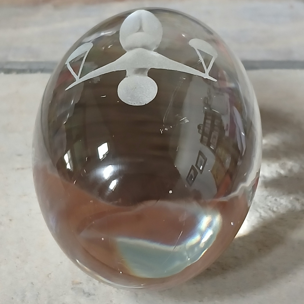Vintage 70s Clear Glass Crystal Egg Paperweight Zodiac Libra Ekenas Sweden - Picture 4 of 14